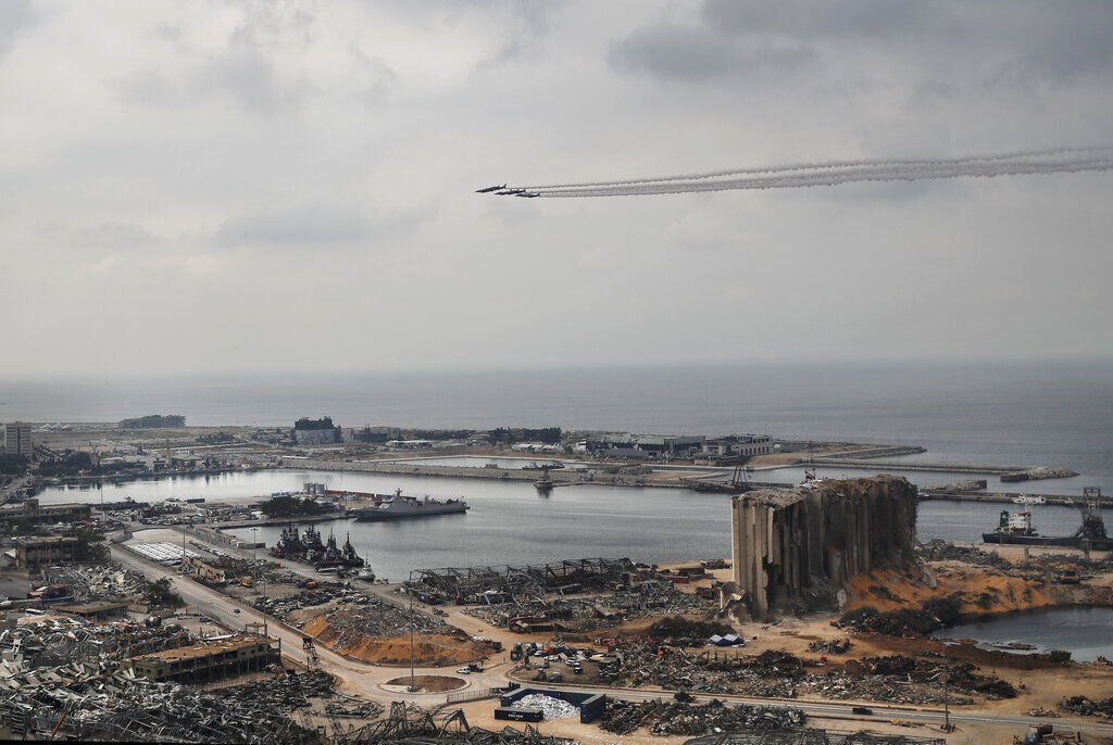 APTOPIX Lebanon France Explosion